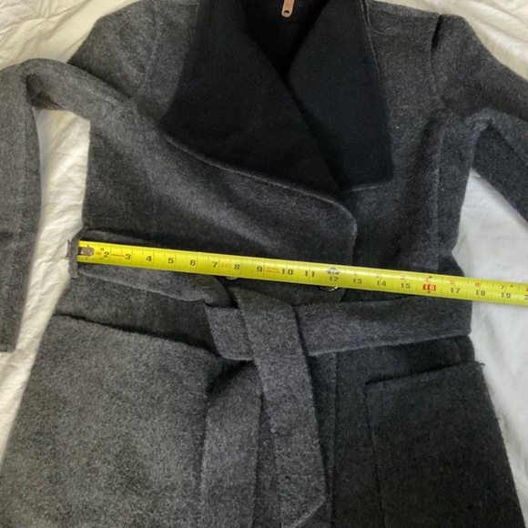 Black and Grey Wool and Alpaca Reversible Wrap Coat by Mackage Women’s Small - Picture 8 of 13